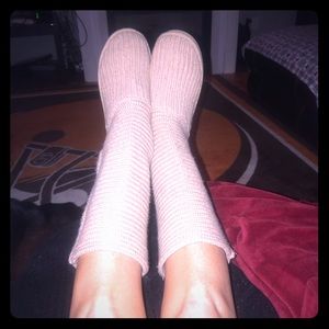 Ugg sweater boot size 8